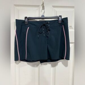 Roxy Women's Large Pro The 93 Win Boardshorts Swim Trunks Bottoms Black NWT